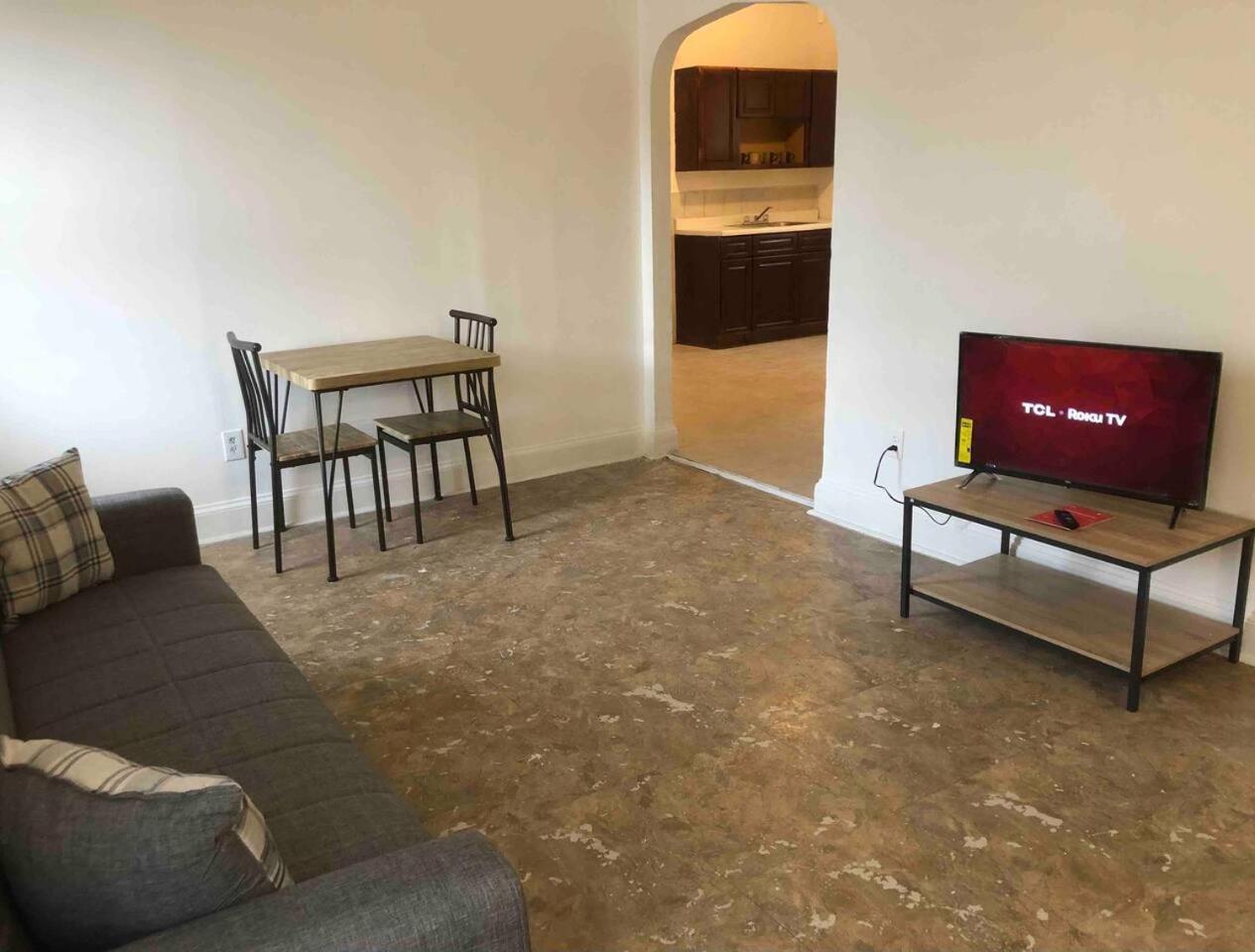 Spacious And Bright 2 Bedroom Apartment With 1 Bathroom And Private Street Entrance Paterson Exterior foto